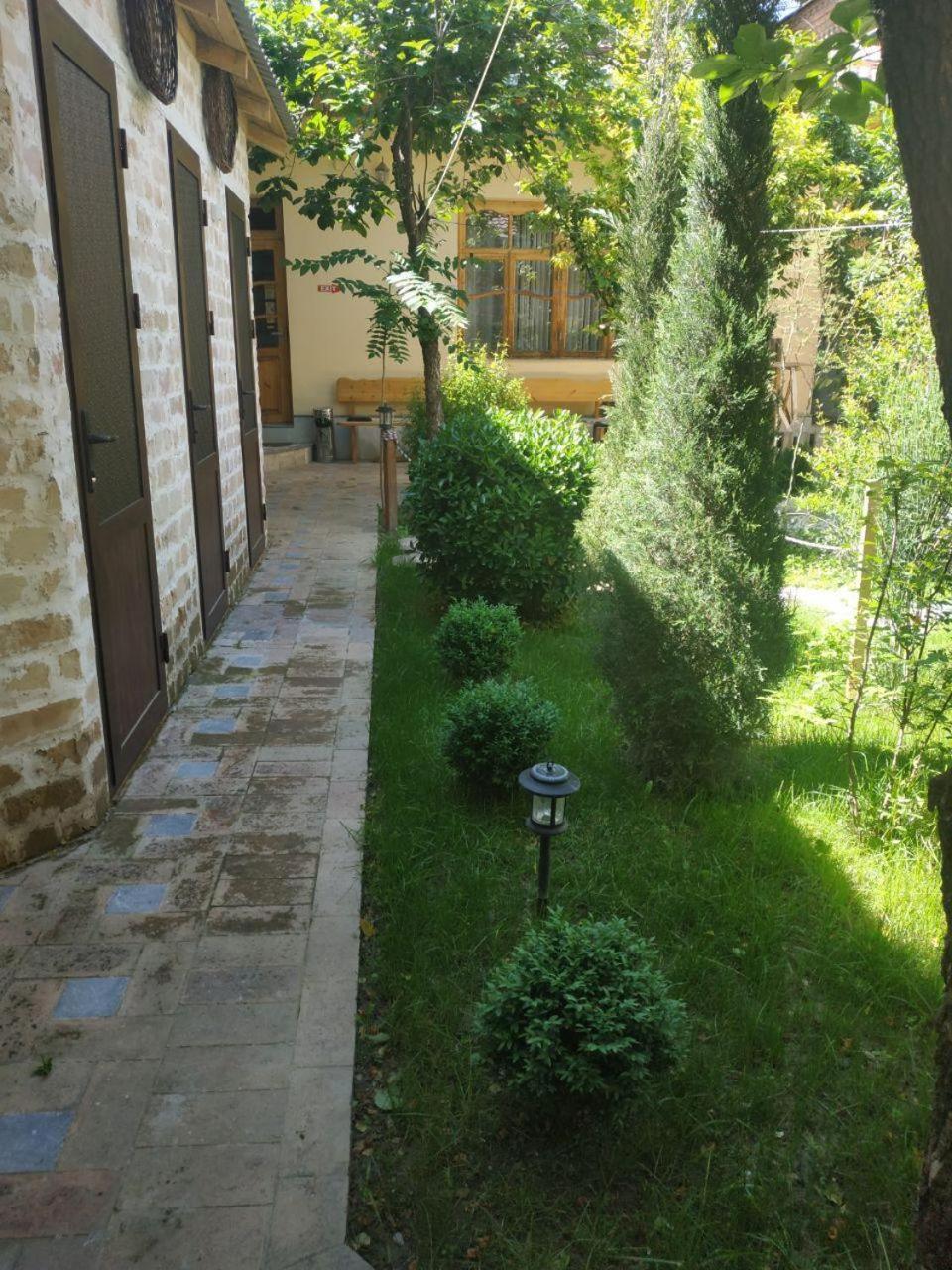 Sim Sim Hostel & Guest House Near The Church Samarkand Exterior foto
