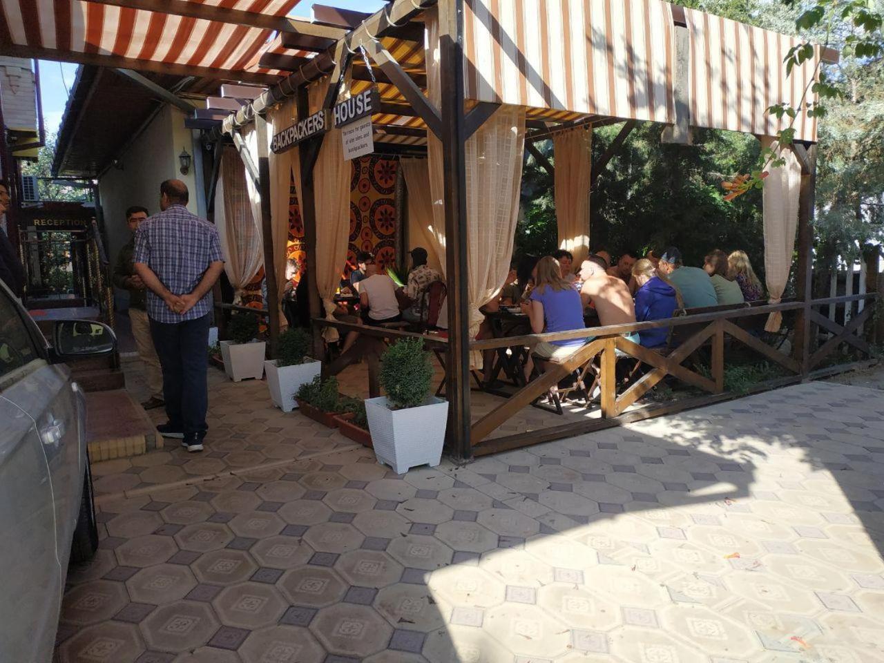 Sim Sim Hostel & Guest House Near The Church Samarkand Exterior foto